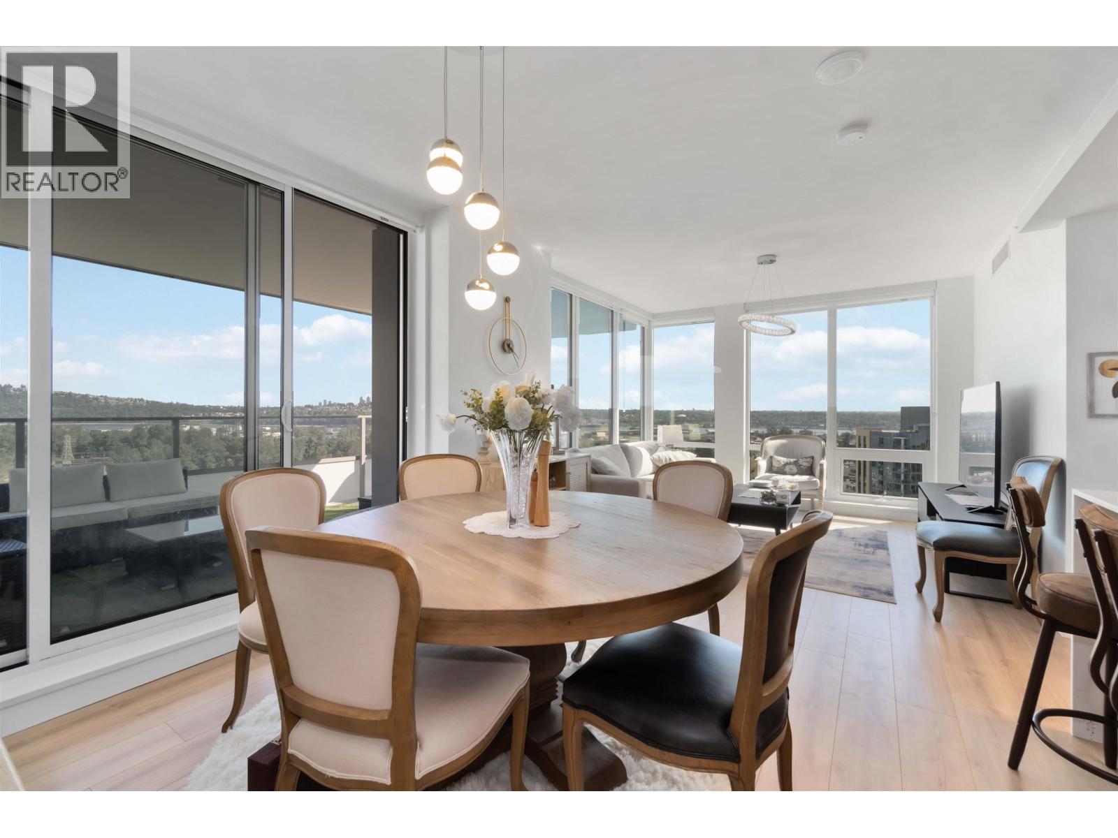 1806 1500 FERN STREET, North Vancouver