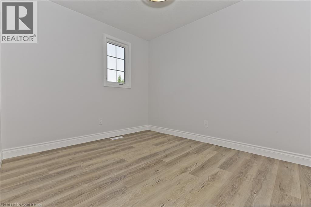 Photo 17 of 191 Mcguiness Drive, Brantford ON