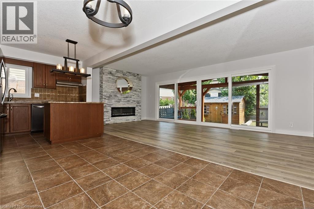 Photo 40 of 191 Mcguiness Drive, Brantford ON