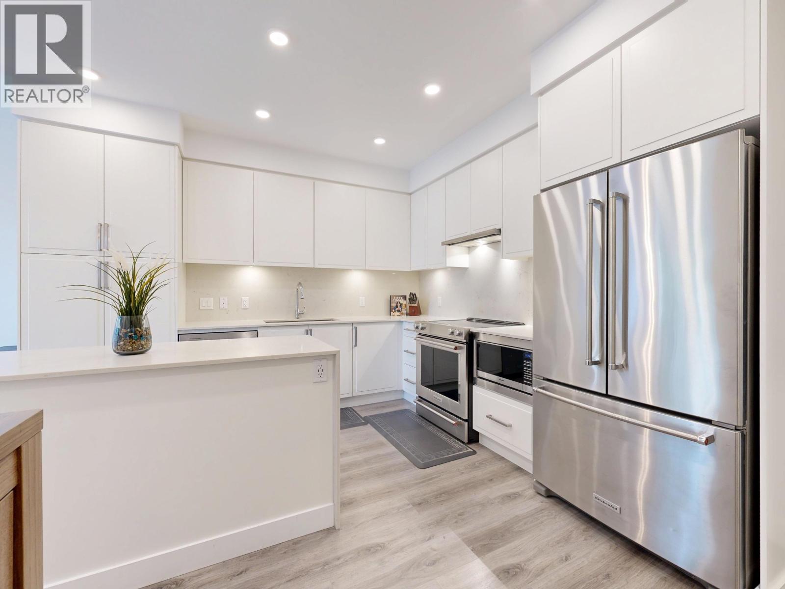 Photo 1 of 513 700 Clarke Road, Coquitlam BC