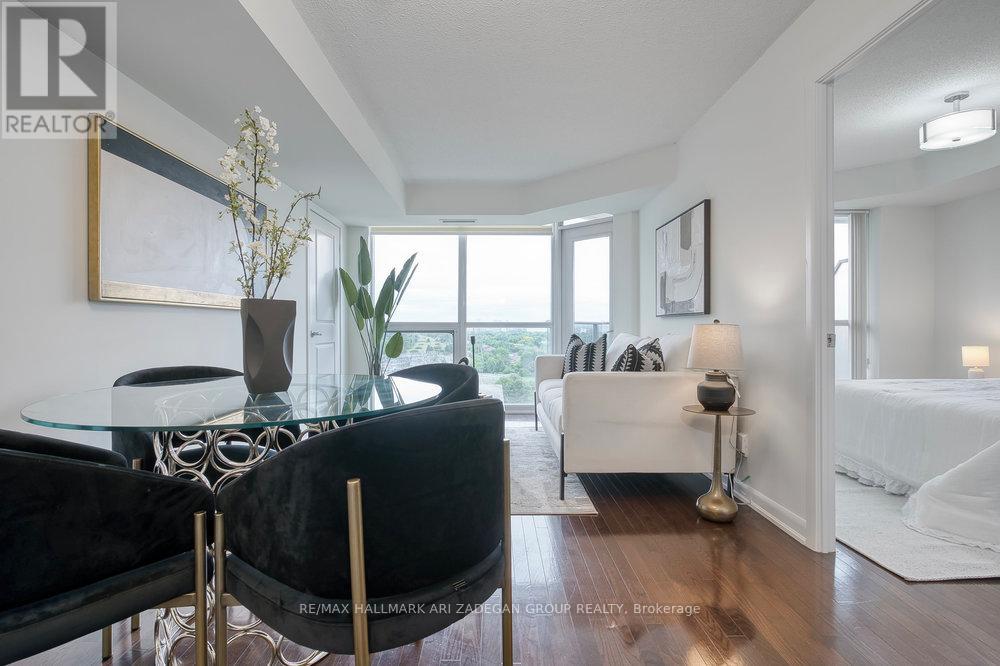 Photo 2 of 1602 5791 Yonge Street, Toronto ON