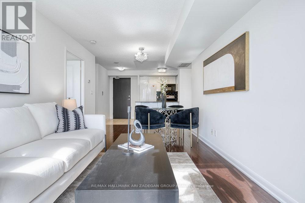 Photo 3 of 1602 5791 Yonge Street, Toronto ON