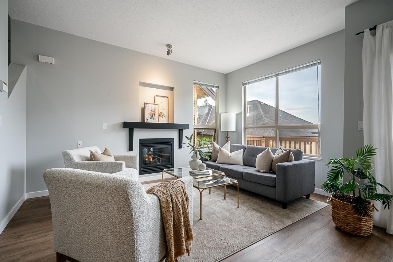 Photo 10 of 31 20350 68 Avenue, Langley BC