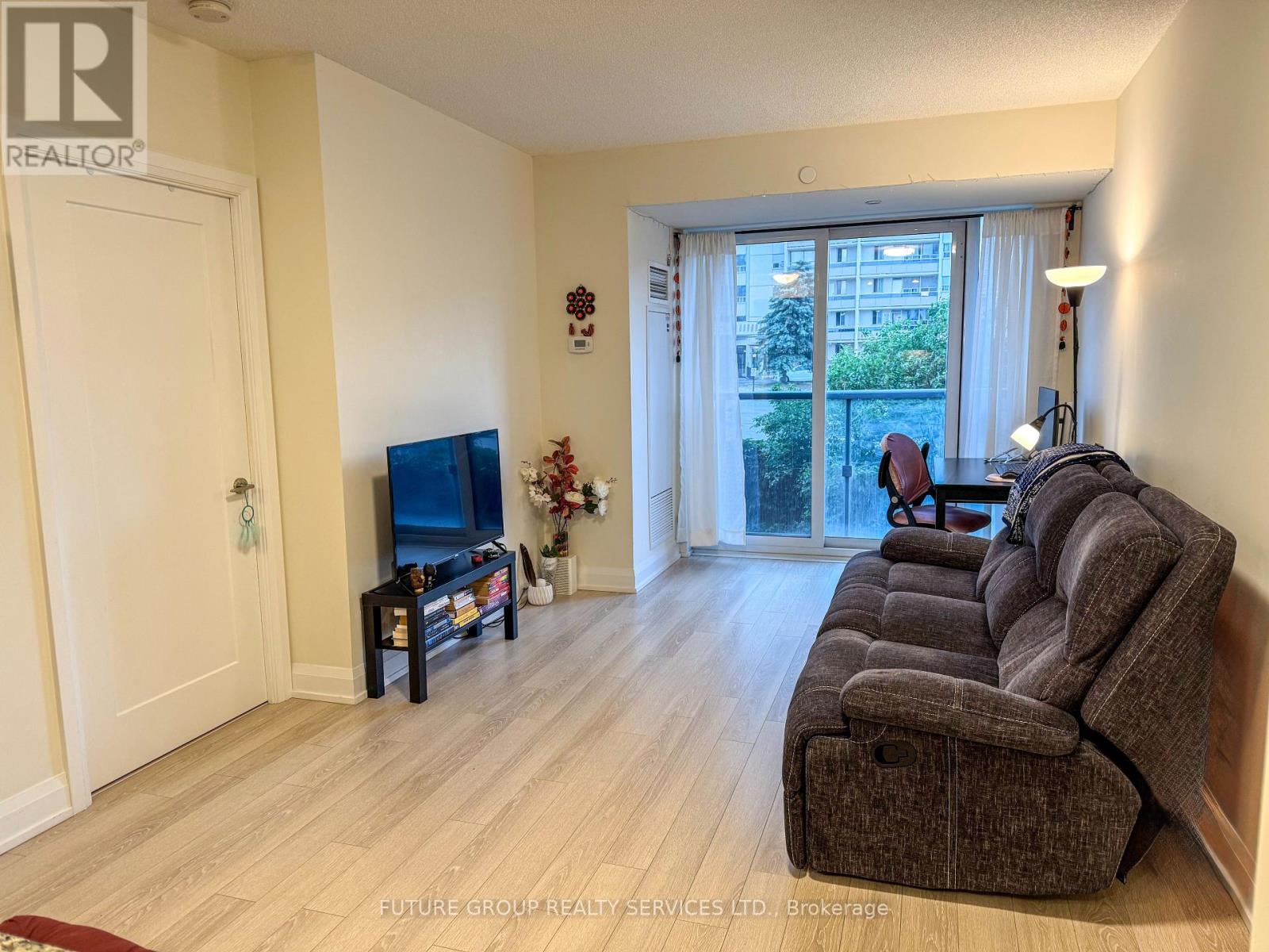 Photo 18 of 306 18 Graydon Hall Drive, Toronto ON