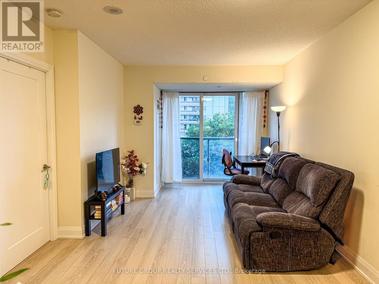 Photo 5 of 306 18 Graydon Hall Drive, Toronto ON