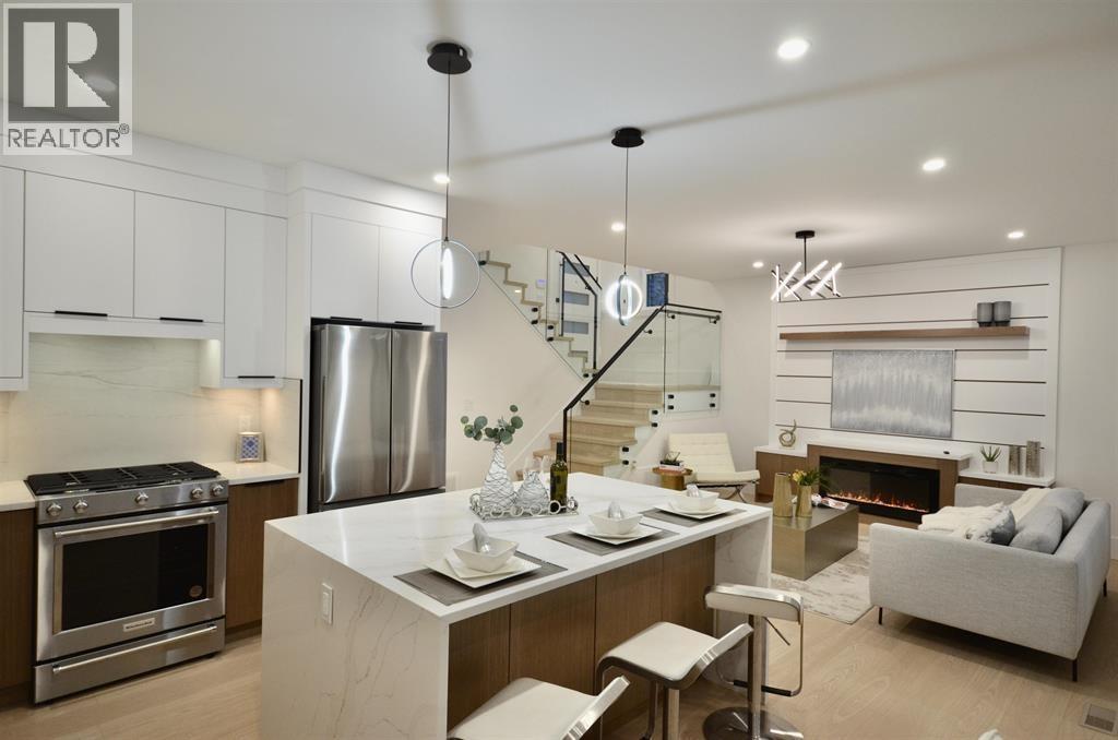 Photo 4 of 104 942 Stewart Avenue, Coquitlam BC