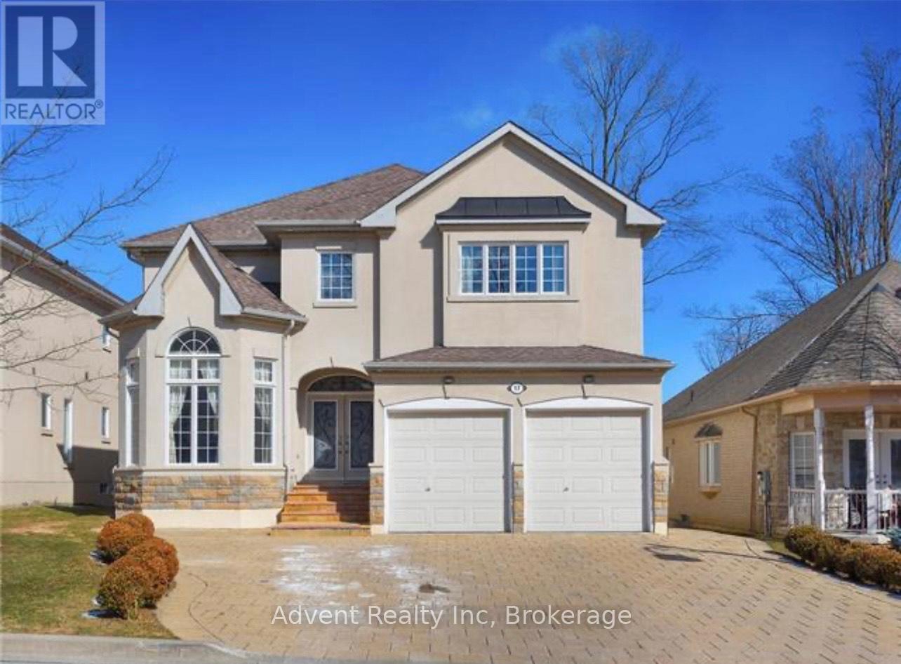 Photo 2 of 17 Warden Woods Court, Markham ON