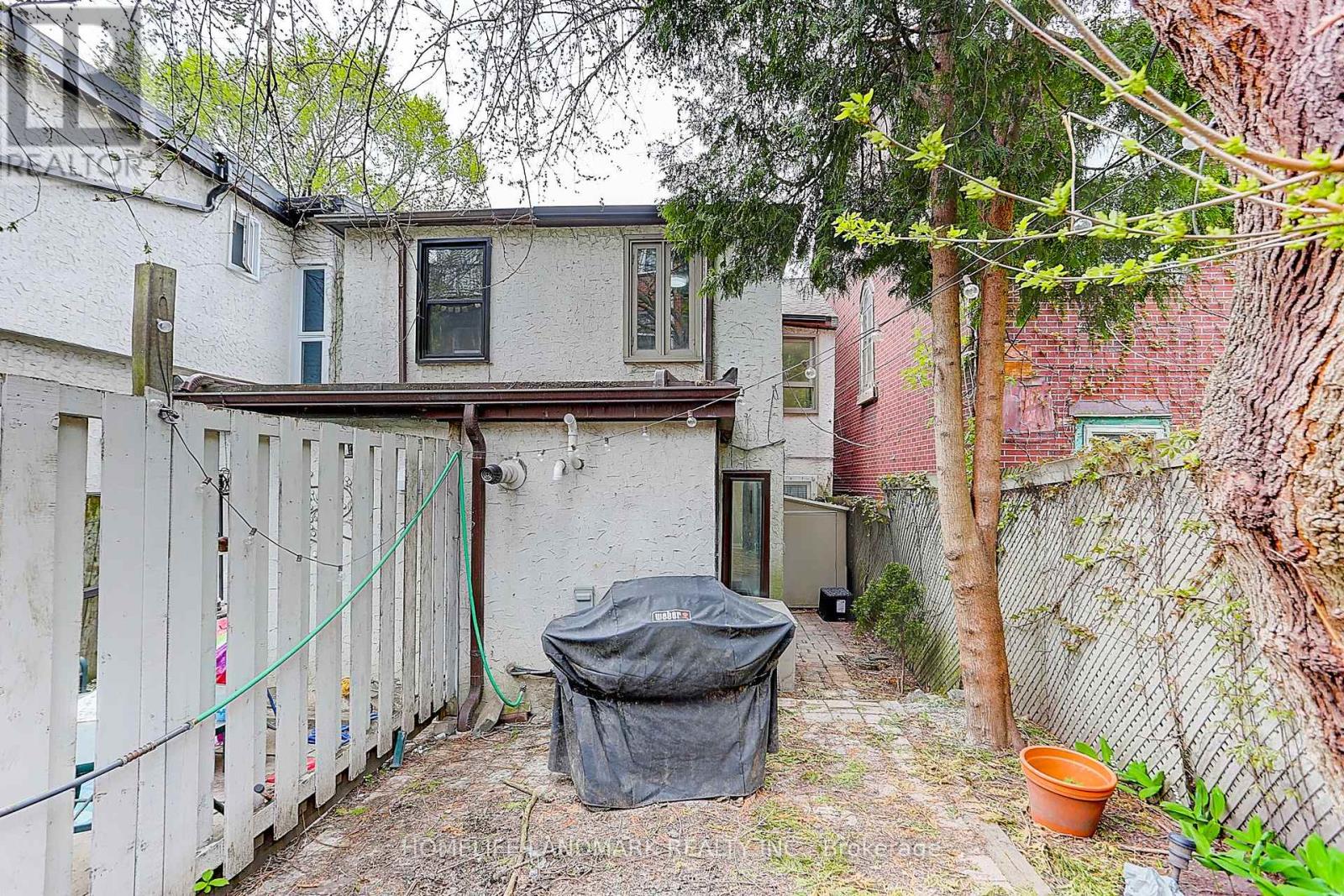 Photo 1 of 237 Ontario Street, Toronto ON