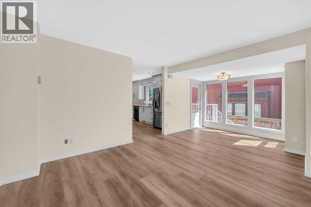Photo 7 of 15 Ranch Glen Drive Nw, Calgary AB