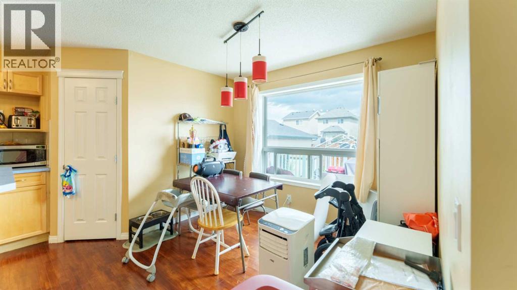 Single Family House for Sale in  Everglen Way SW Evergreen Calgary 