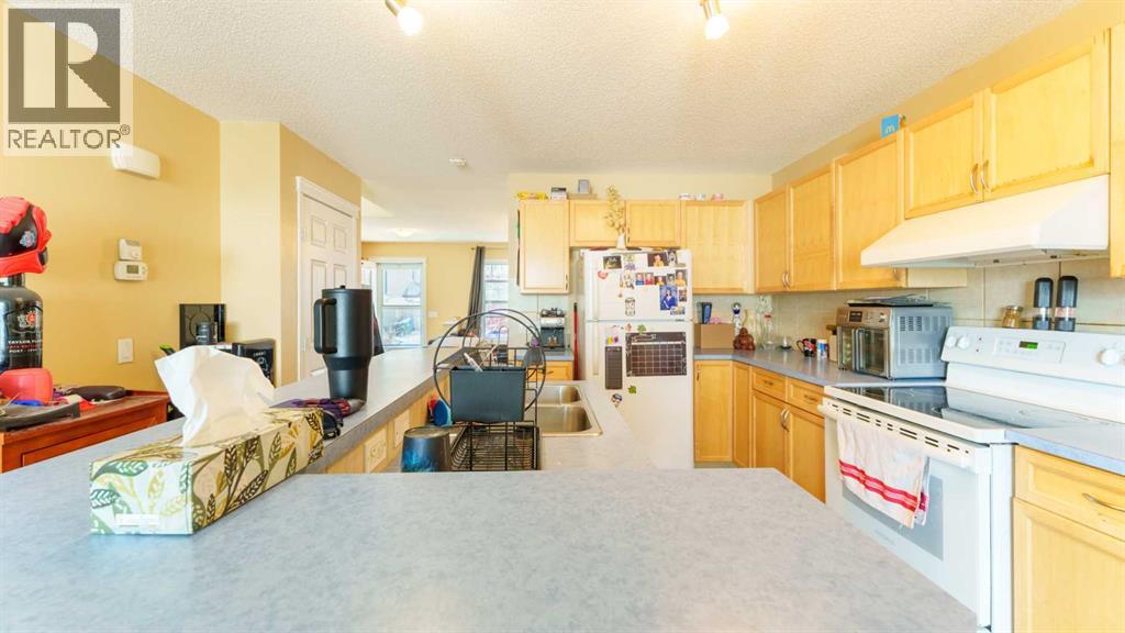 Single Family House for Sale in  Everglen Way SW Evergreen Calgary 