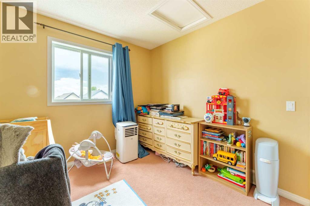 177 Everglen Way SW, Calgary, Alberta