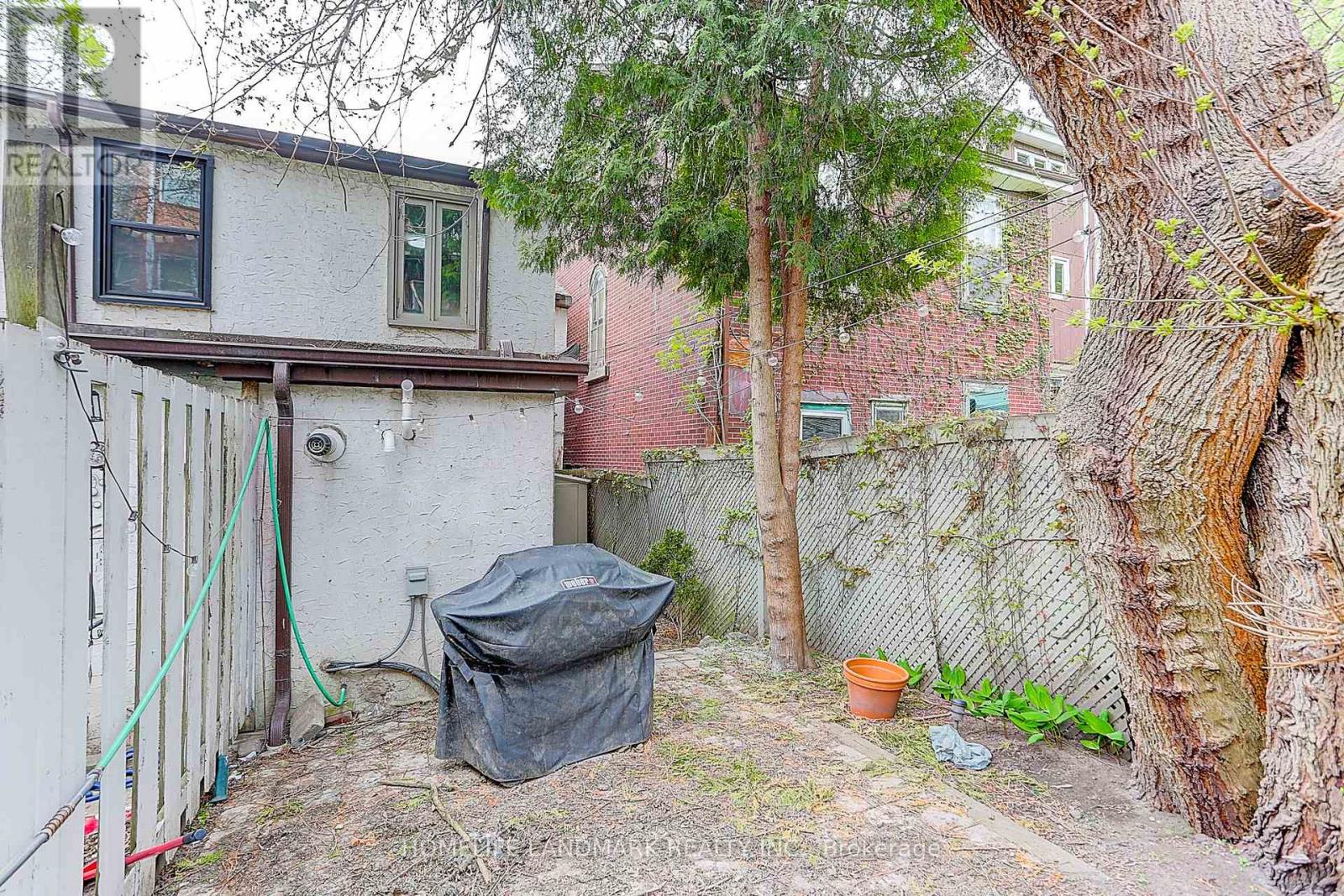 Photo 1 of 237 Ontario Street, Toronto ON