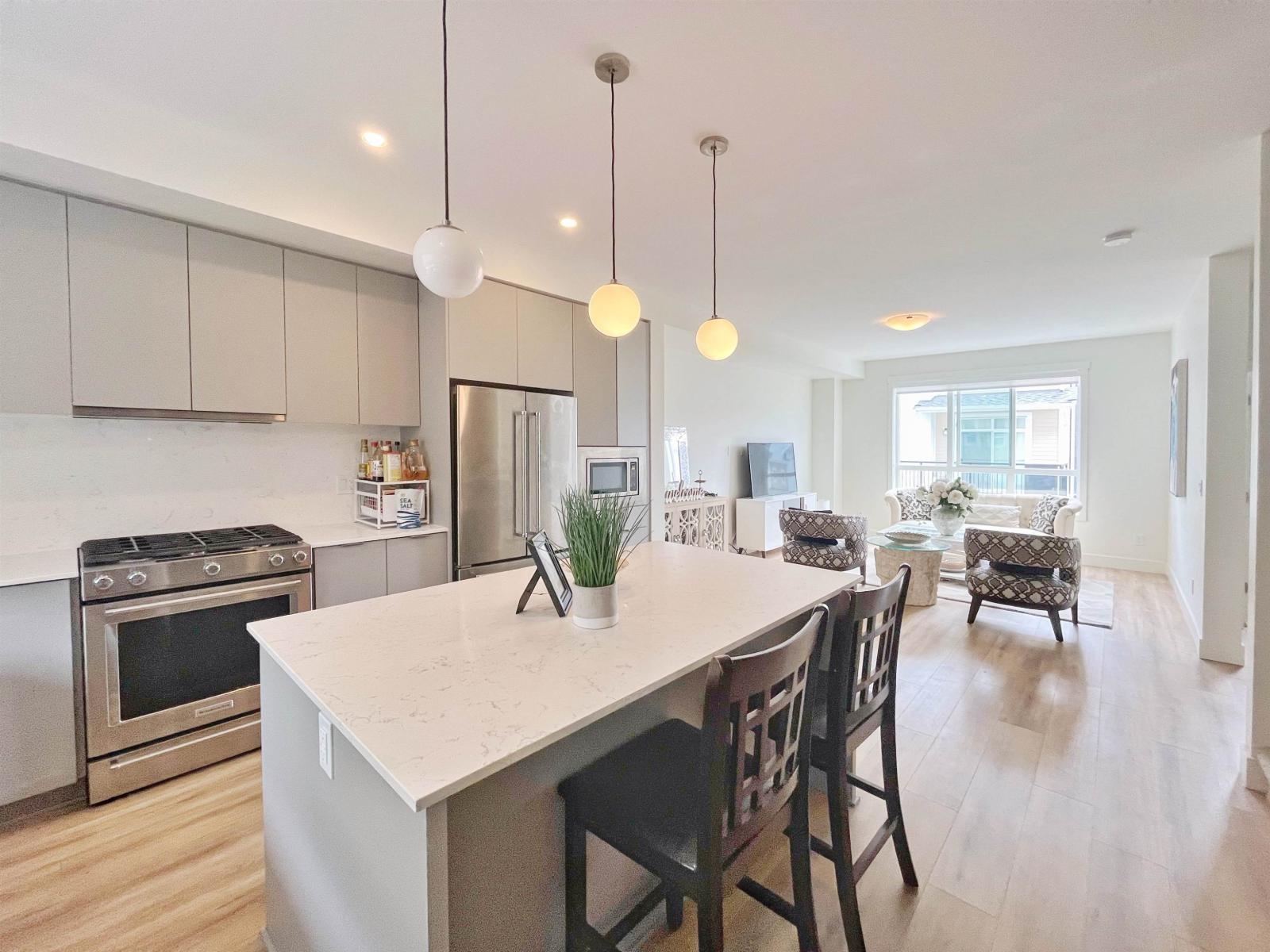109 16561 17A AVENUE, Surrey