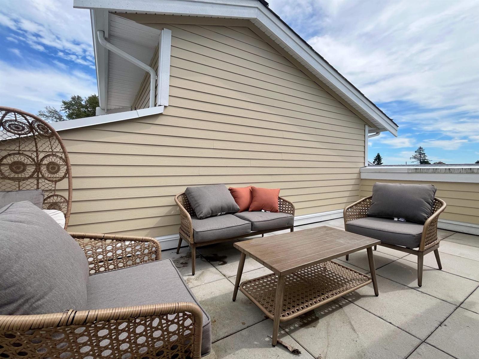 109 16561 17A AVENUE, Surrey