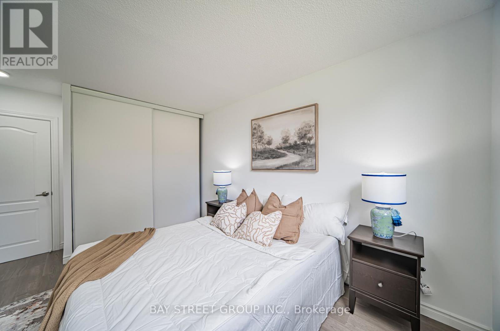 Photo 29 of 102 326 Major Mackenzie Drive E, Richmond Hill ON