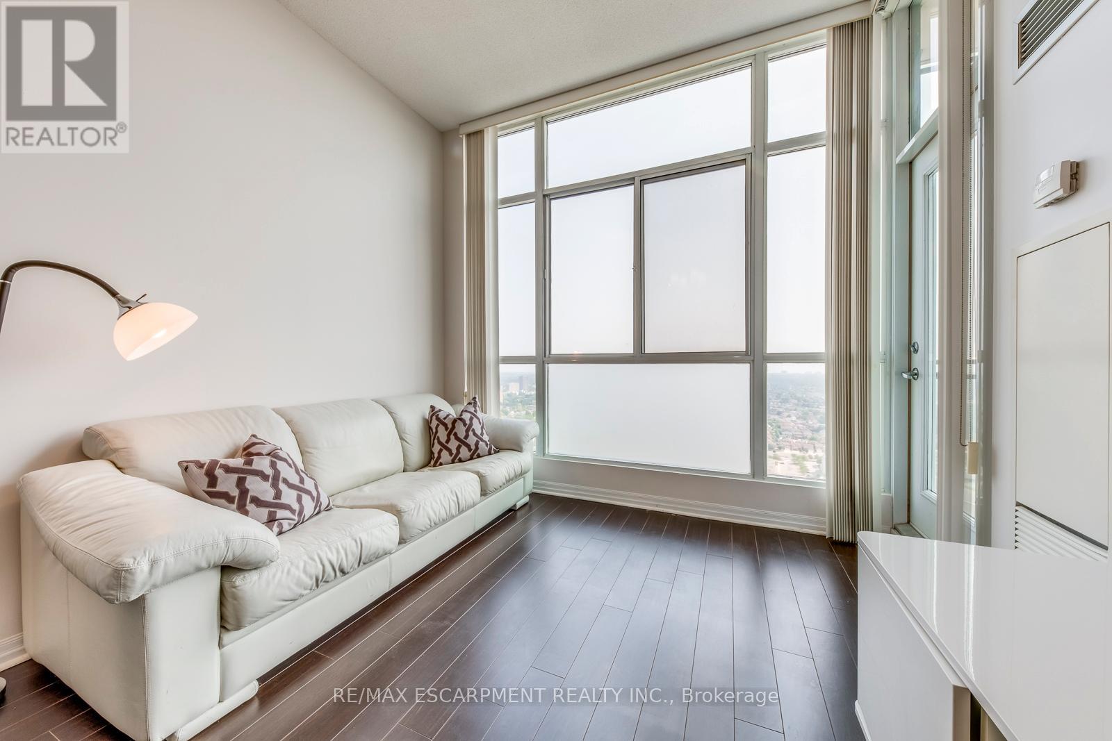 Photo 19 of 3607 225 Webb Drive, Mississauga ON