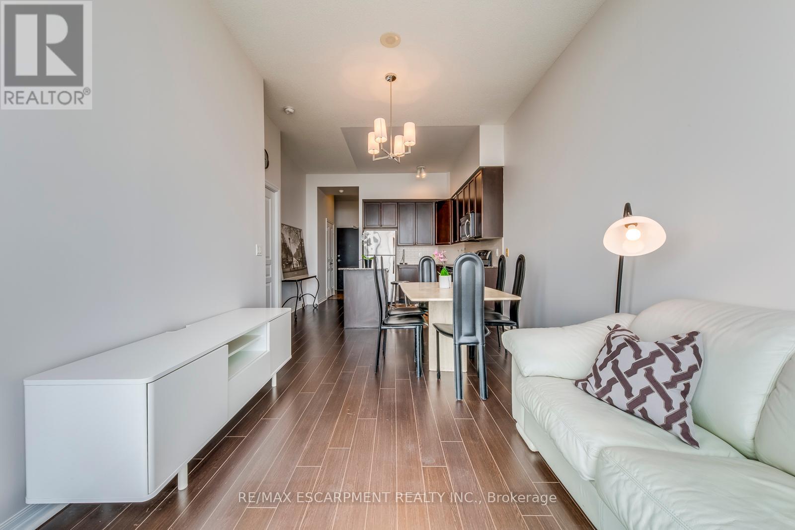 Photo 15 of 3607 225 Webb Drive, Mississauga ON