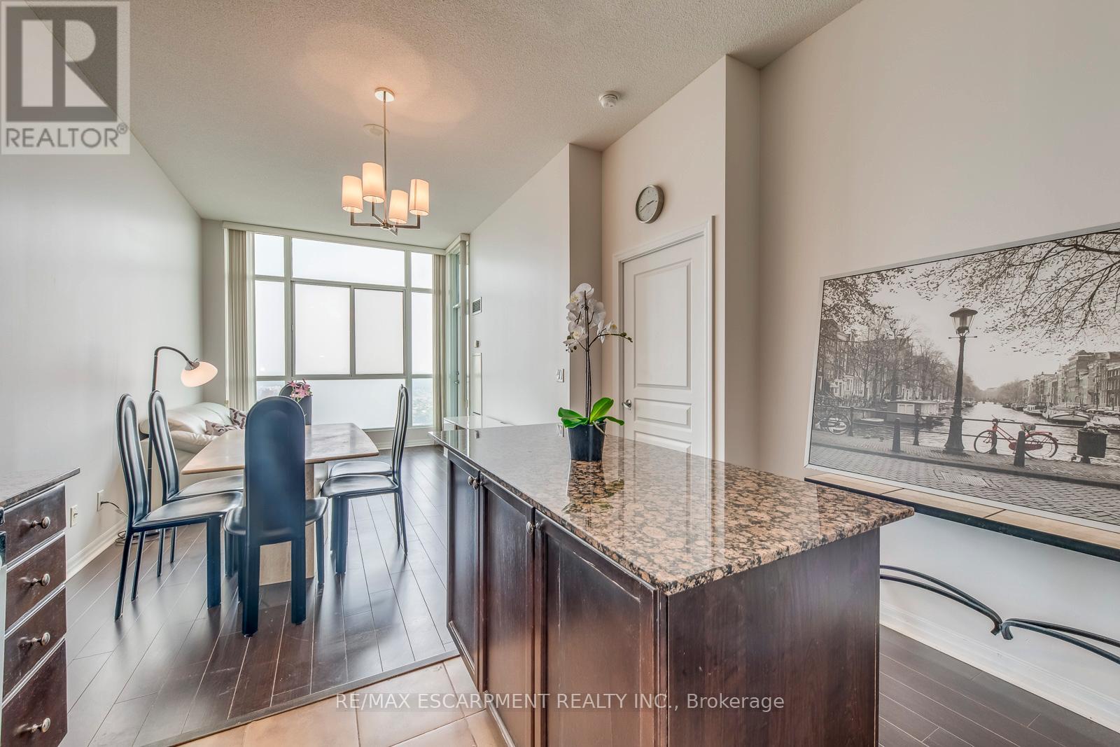 Photo 29 of 3607 225 Webb Drive, Mississauga ON