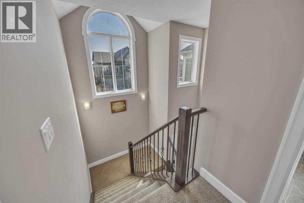 Photo 12 of 1035 Windhaven Close Sw, Airdrie AB