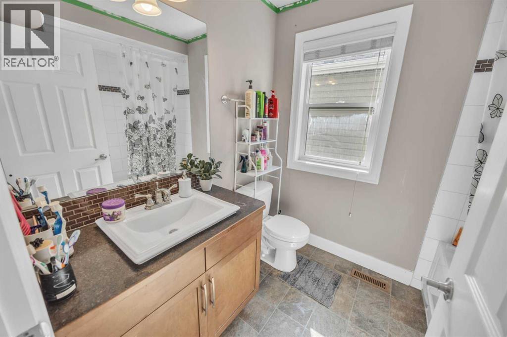 Photo 39 of 1035 Windhaven Close Sw, Airdrie AB