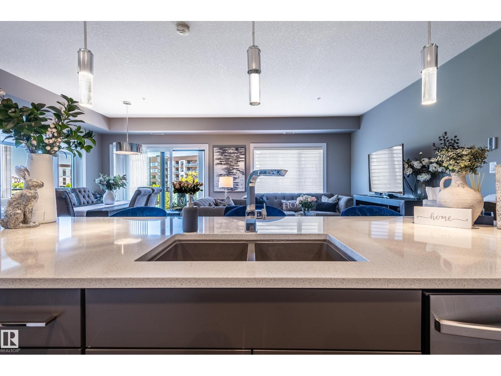Photo 9 of 314 528 Griesbach Parade Nw, Edmonton AB
