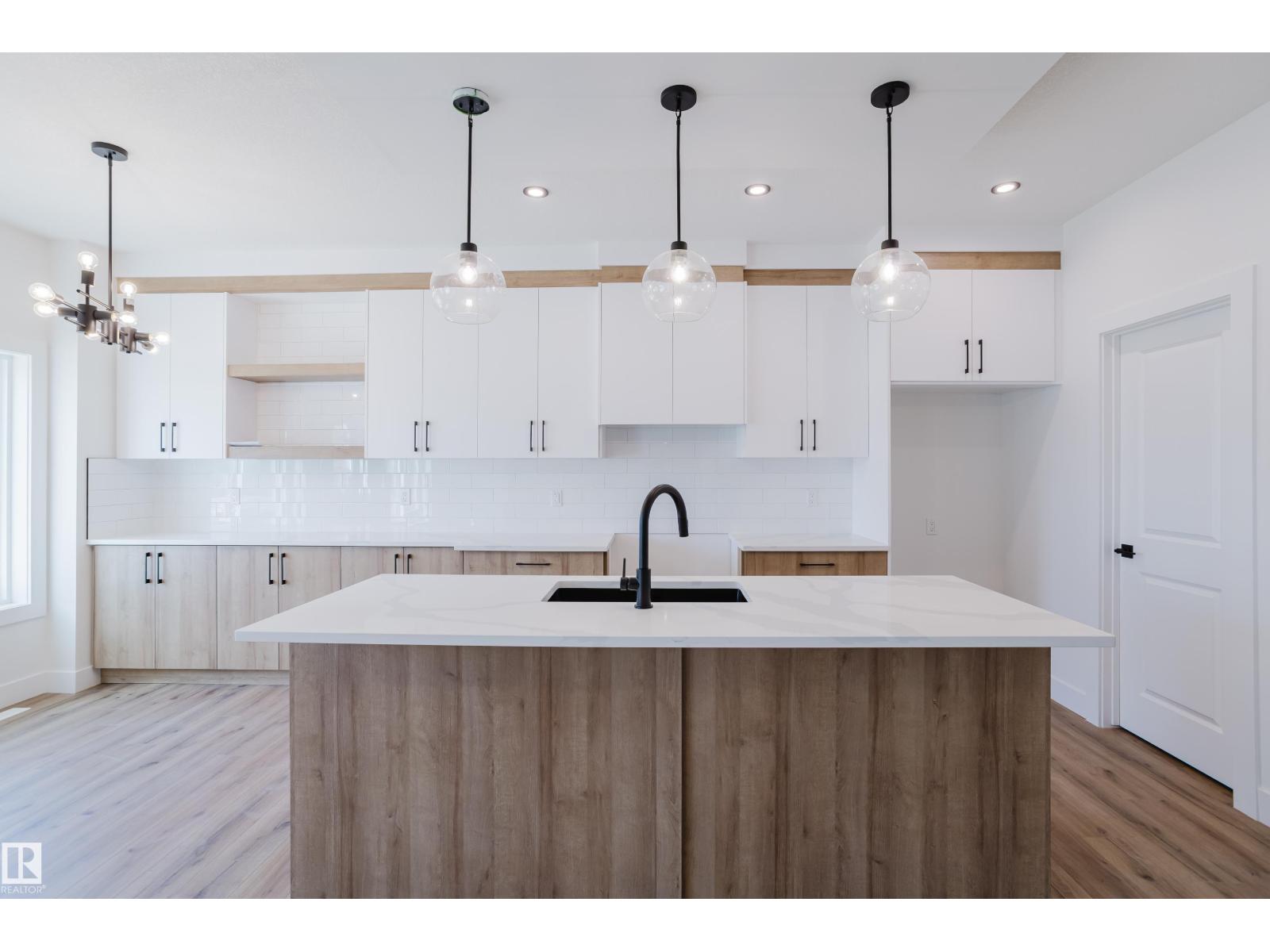 Photo 13 of 2539 211 St Nw, Edmonton AB