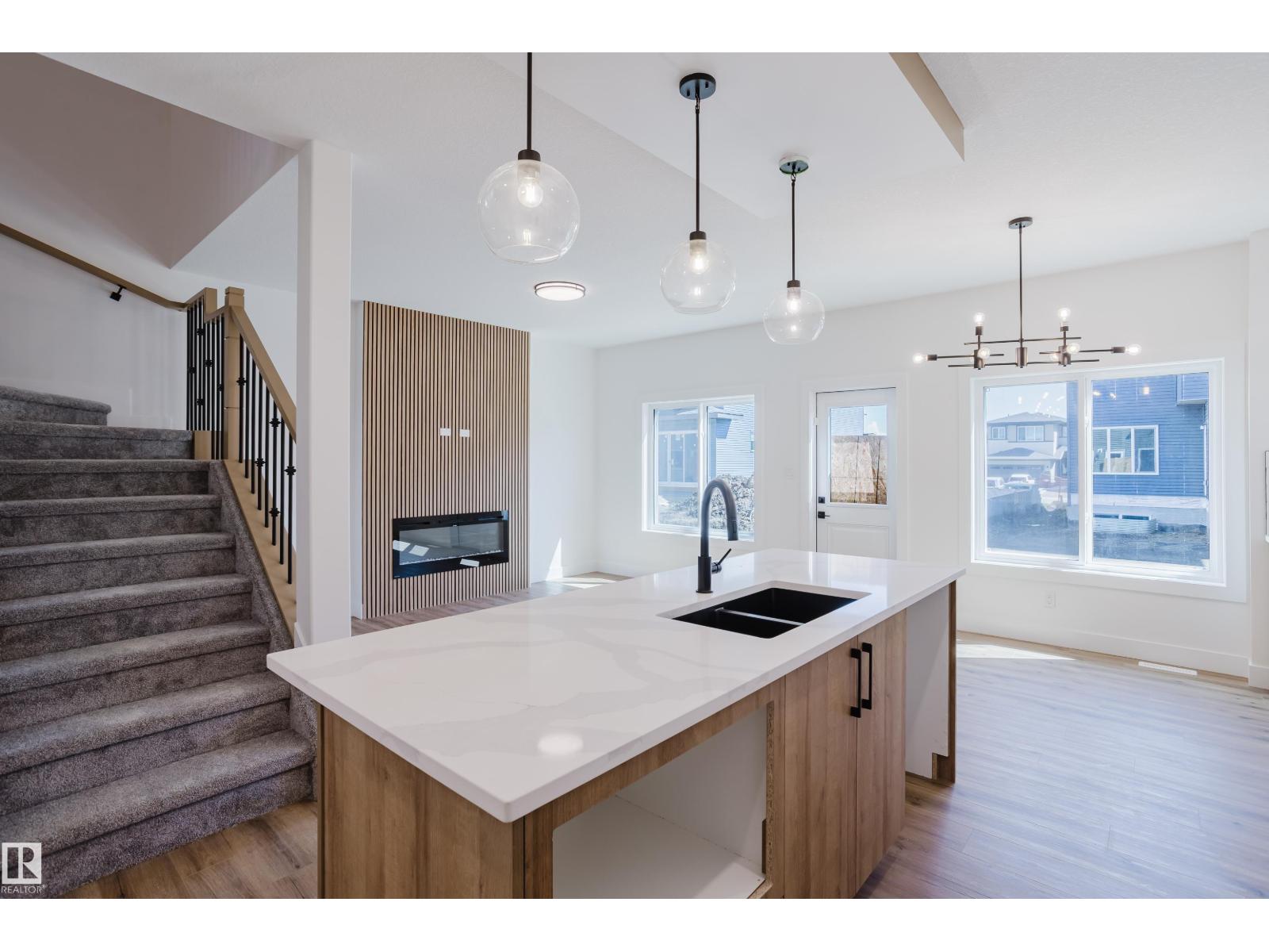 Photo 19 of 2539 211 St Nw, Edmonton AB