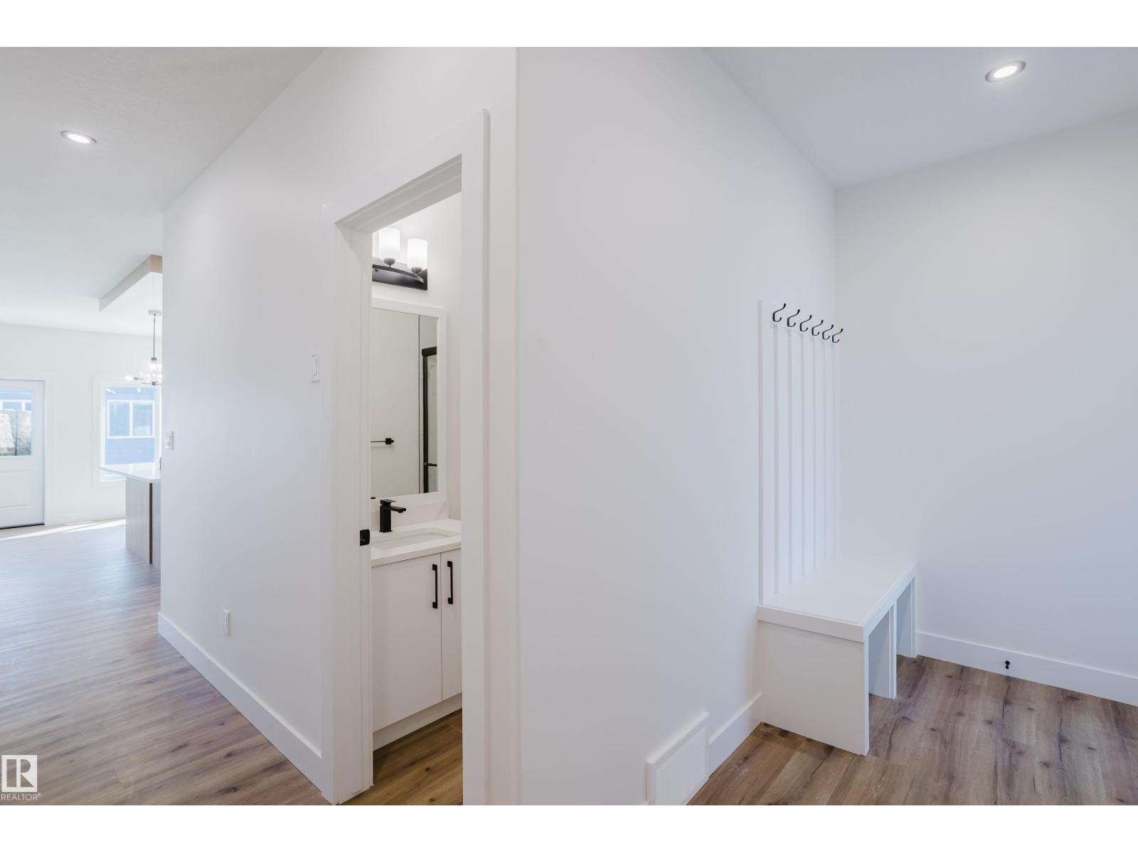 Photo 6 of 2539 211 St Nw, Edmonton AB