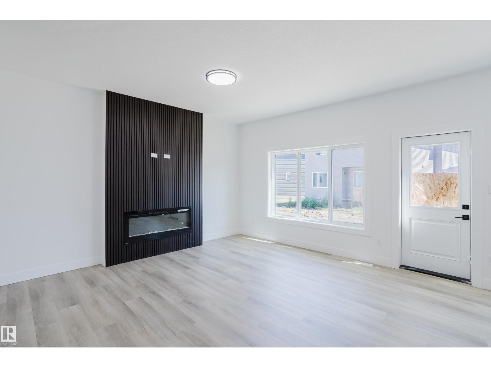 Photo 20 of 2555 211 St Nw, Edmonton AB