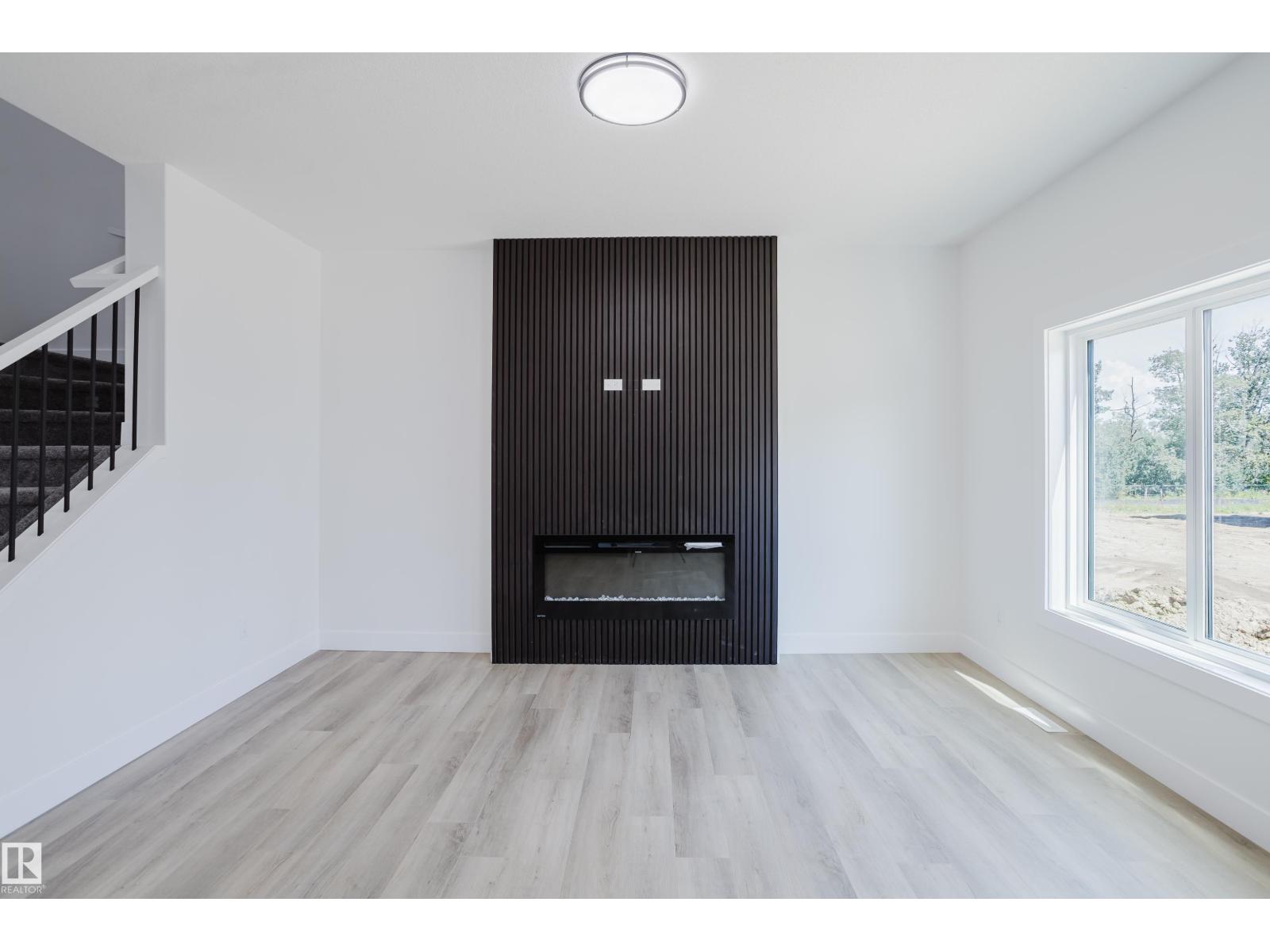 Photo 21 of 2555 211 St Nw, Edmonton AB