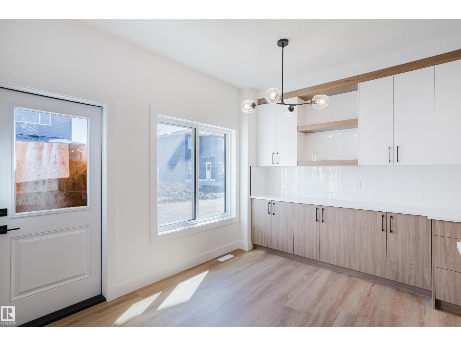 Photo 14 of 2547 211 St Nw, Edmonton AB