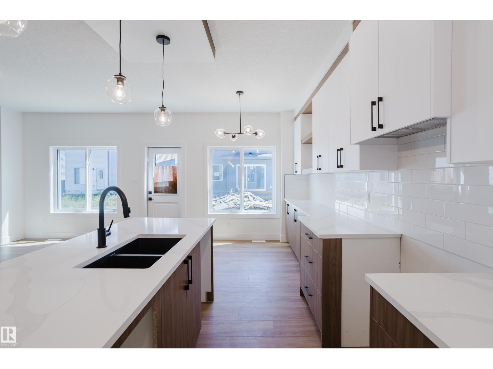 Photo 18 of 2547 211 St Nw, Edmonton AB
