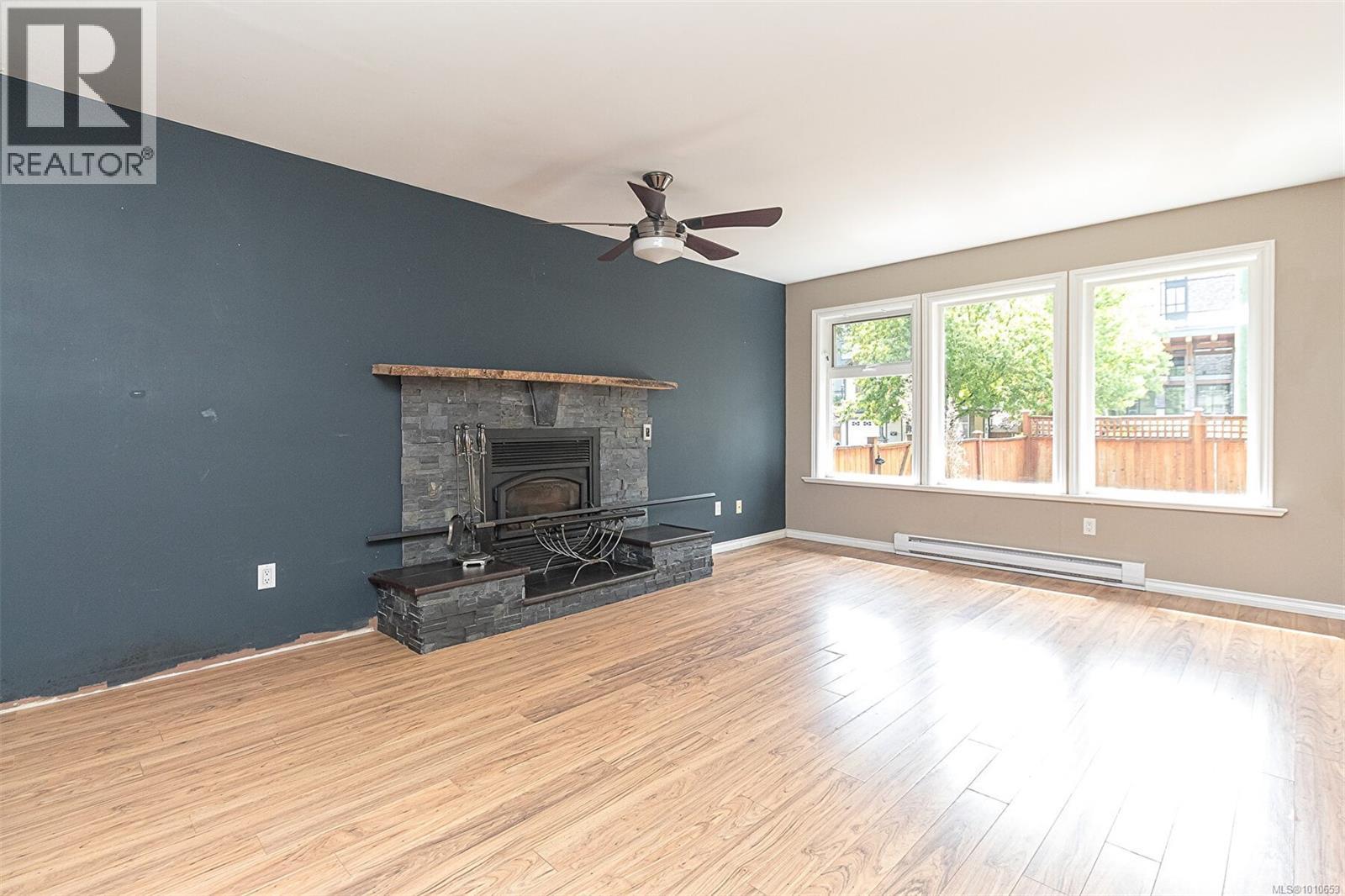 Photo 6 of 624 Treanor Ave, Langford BC