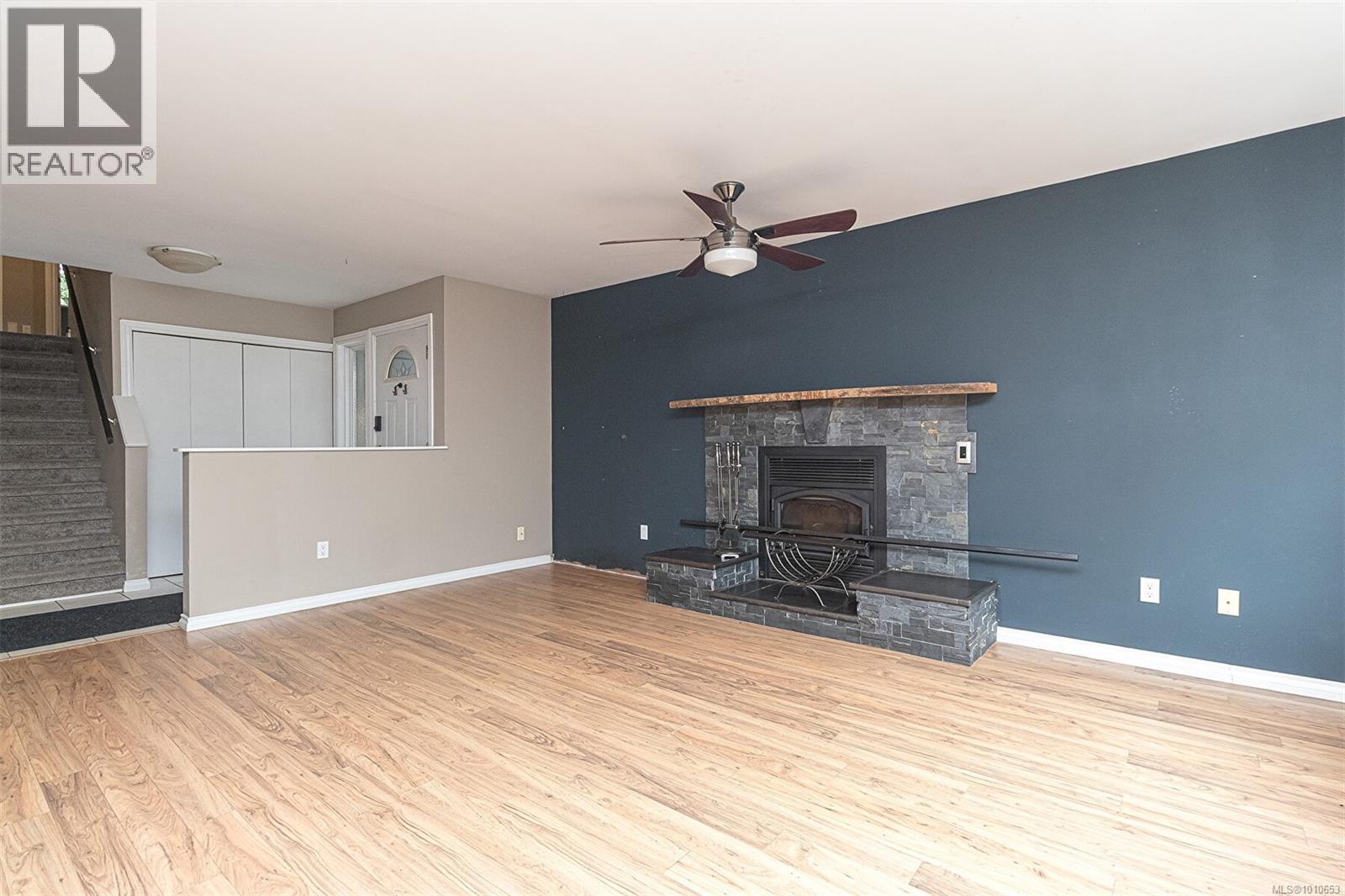 Photo 7 of 624 Treanor Ave, Langford BC