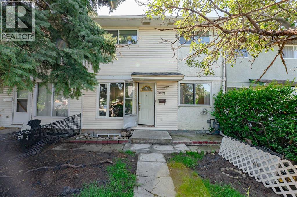 Single Family House for Sale in   Avenue SE Dover Calgary 