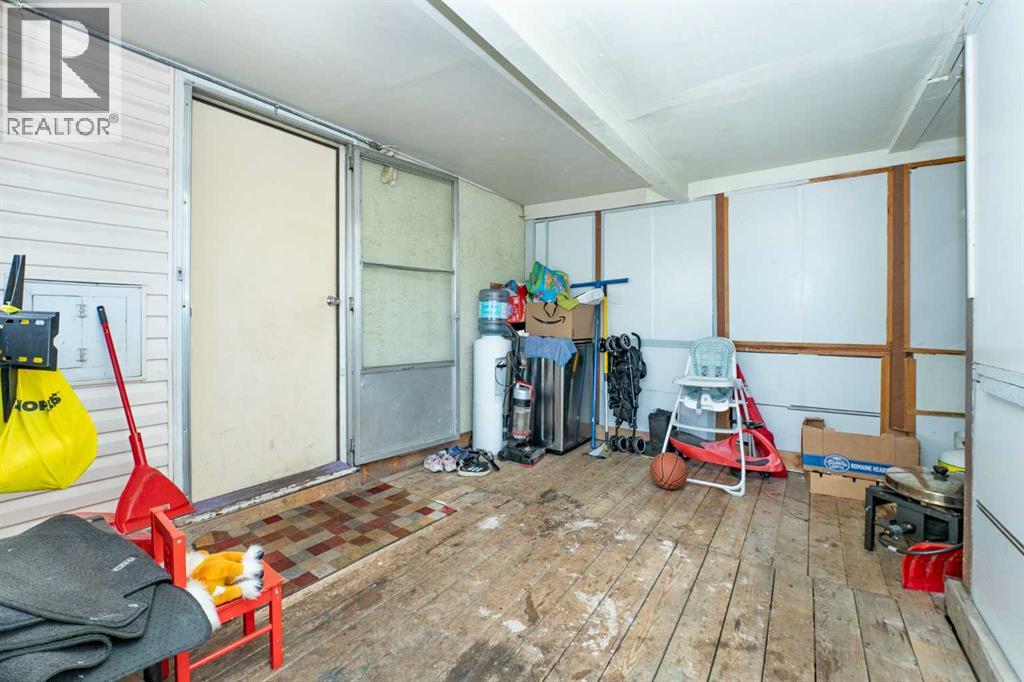 Single Family House for Sale in   Avenue SE Dover Calgary 