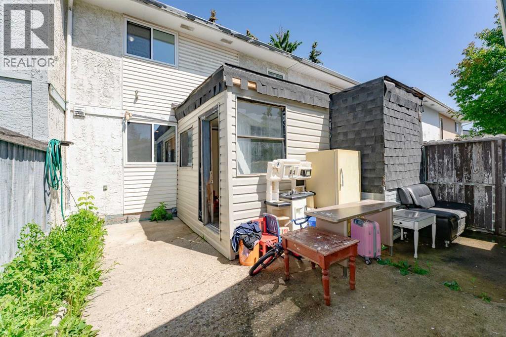 Single Family House for Sale in   Avenue SE Dover Calgary 