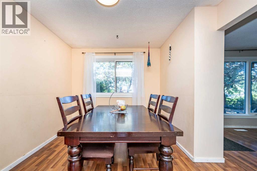 Single Family House for Sale in   Avenue SE Dover Calgary 
