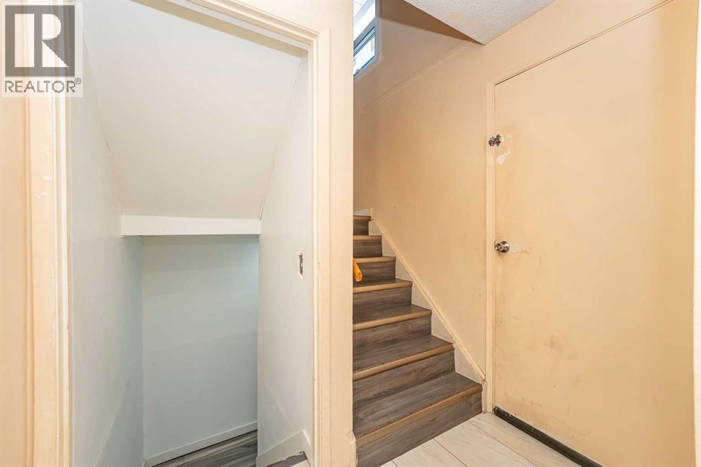 Single Family House for Sale in   Avenue SE Dover Calgary 