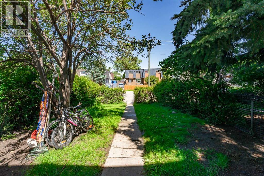 Single Family House for Sale in   Avenue SE Dover Calgary 