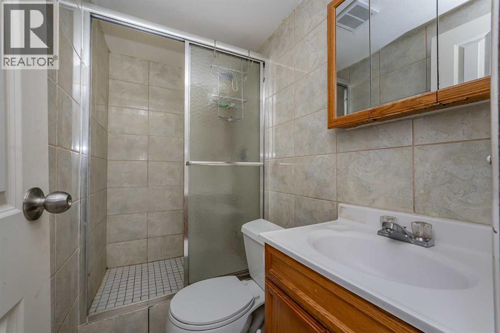 Single Family House for Sale in   Avenue SE Dover Calgary 