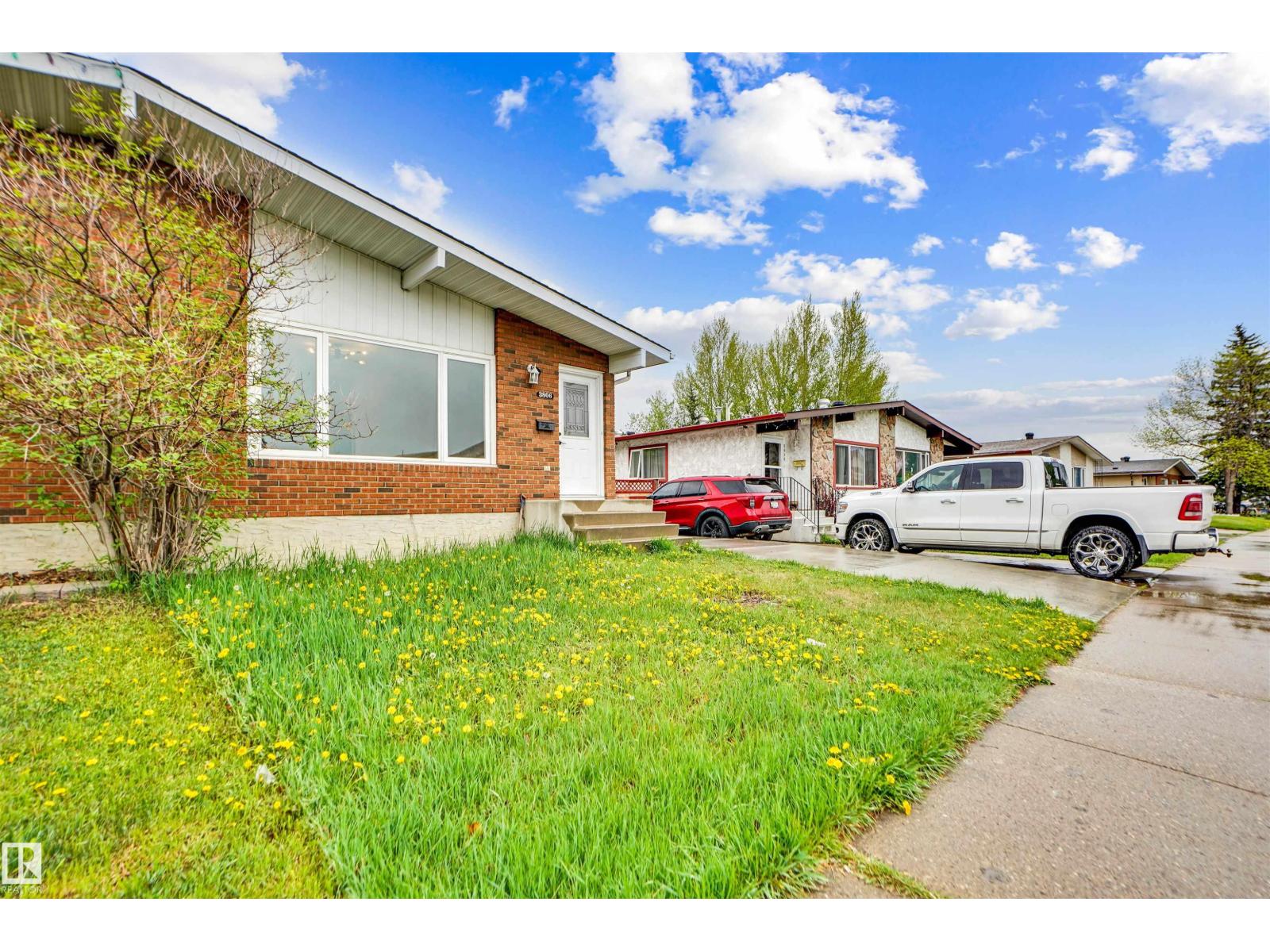 Photo 43 of 3806 85 St Nw, Edmonton AB