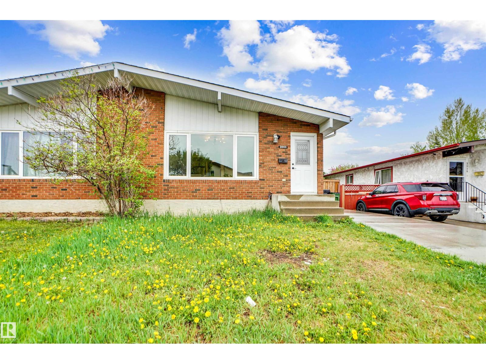 Photo 44 of 3806 85 St Nw, Edmonton AB