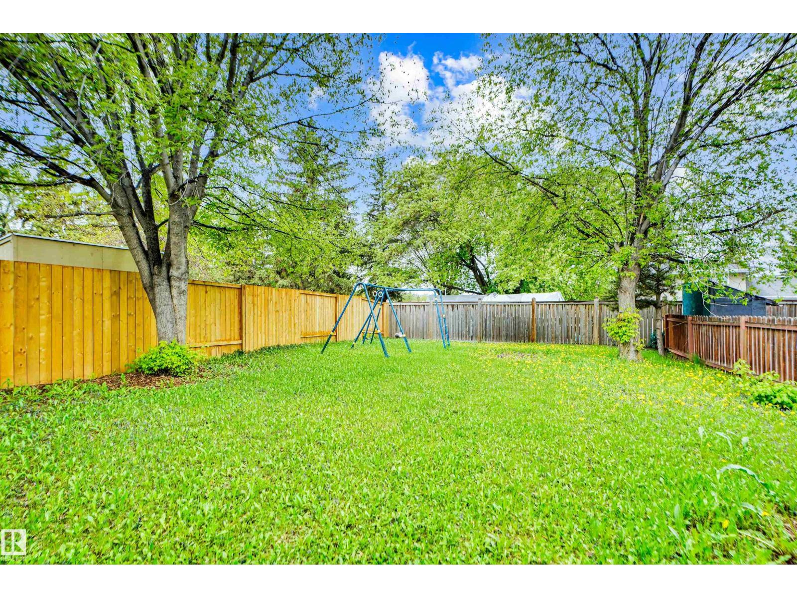 Photo 51 of 3806 85 St Nw, Edmonton AB