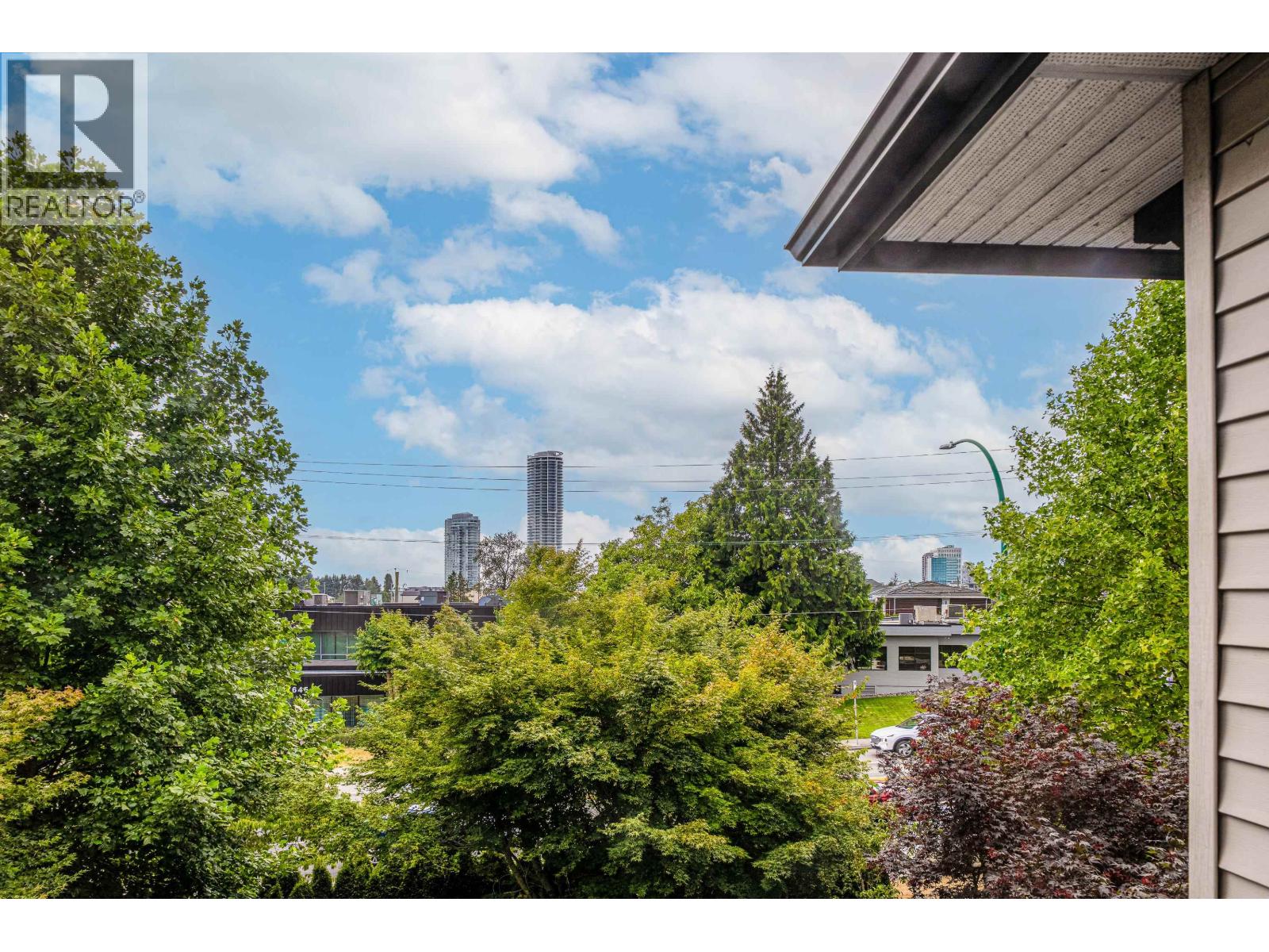 Photo 21 of 24 7428 14th Avenue, Burnaby BC