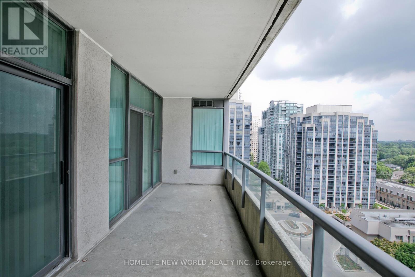 Photo 22 of 1506 23 Hollywood Avenue, Toronto ON