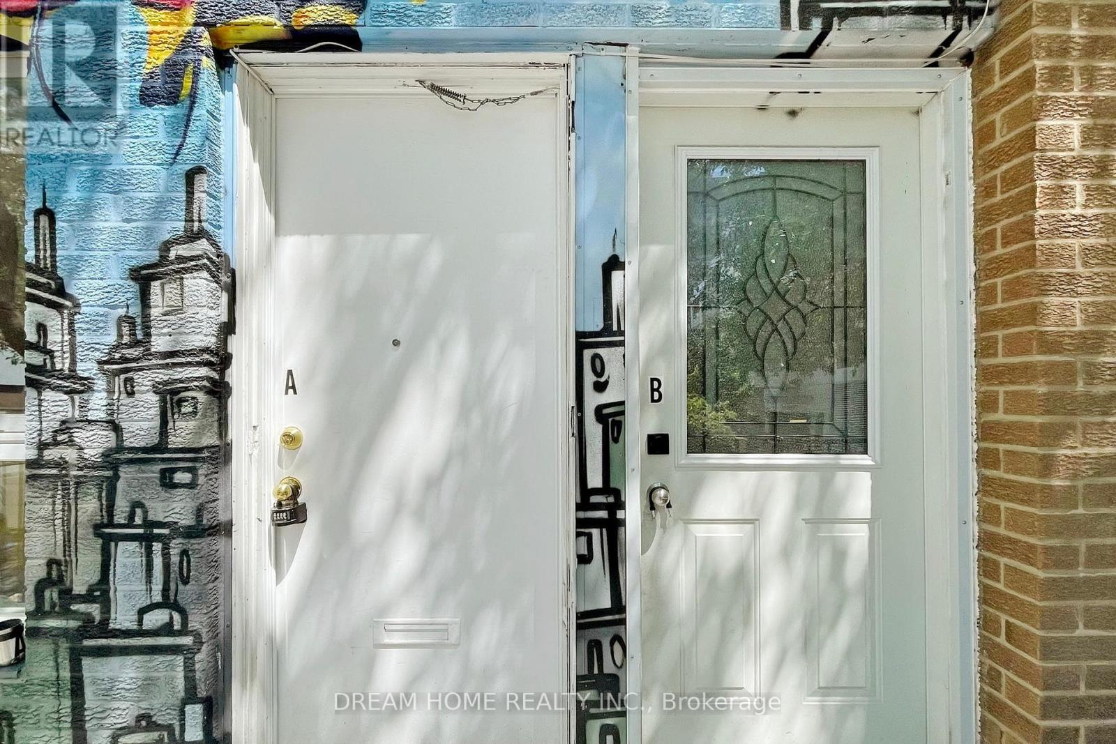 Photo 16 of 61 Cameron Street, Toronto ON
