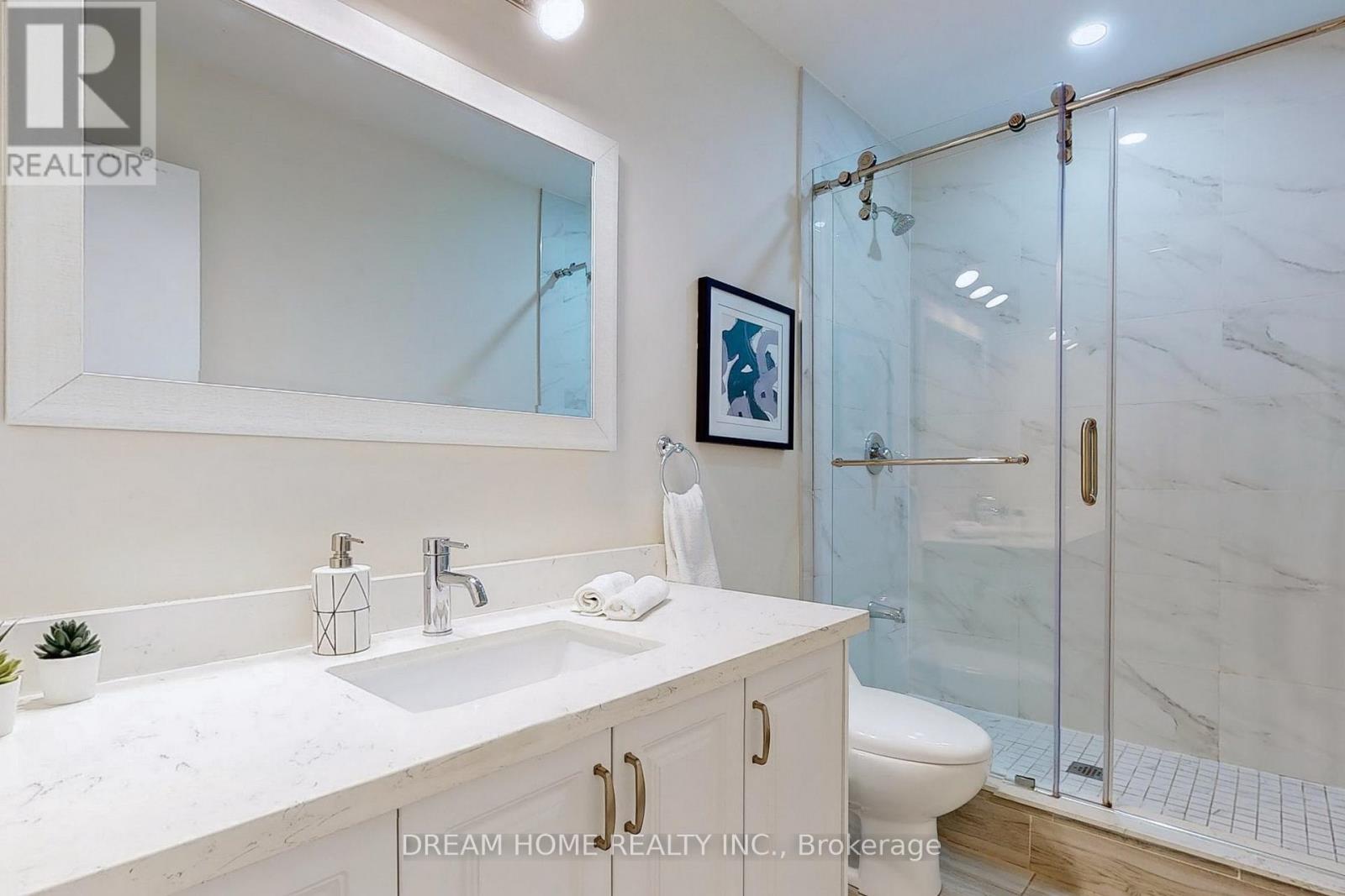 Photo 15 of 61 Cameron Street, Toronto ON