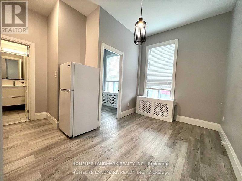 Photo 3 of 443 Parliament Street, Toronto ON